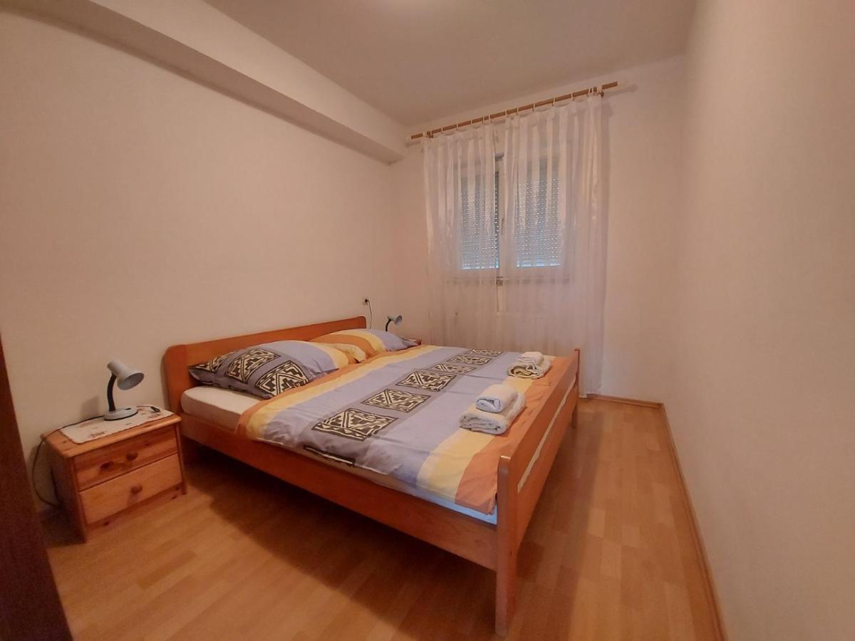 Apartment Pezic Krk Town Exterior photo