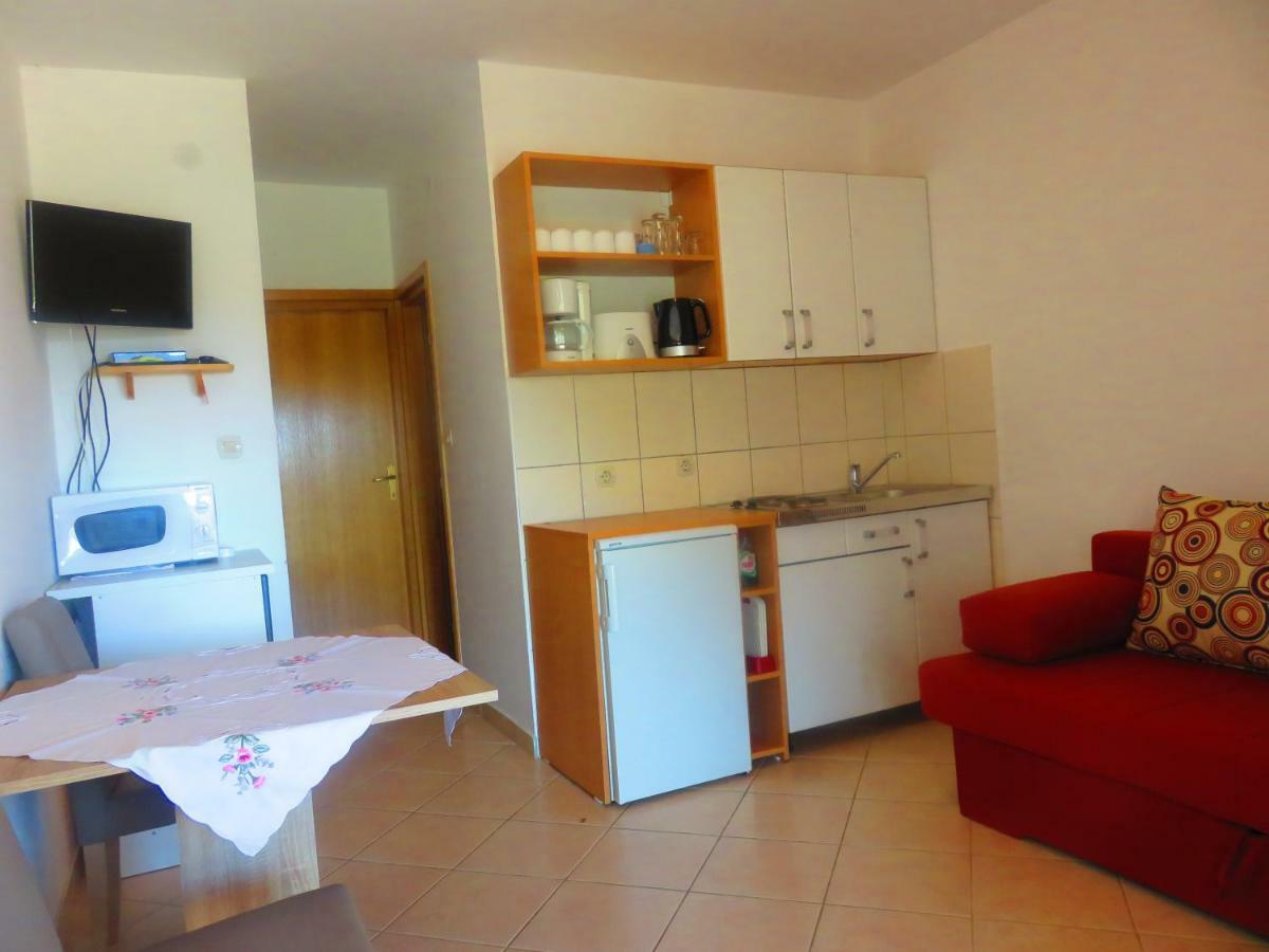 Apartment Pezic Krk Town Exterior photo